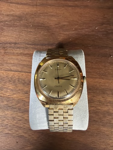 Vintage 1979 men - 1979, timex